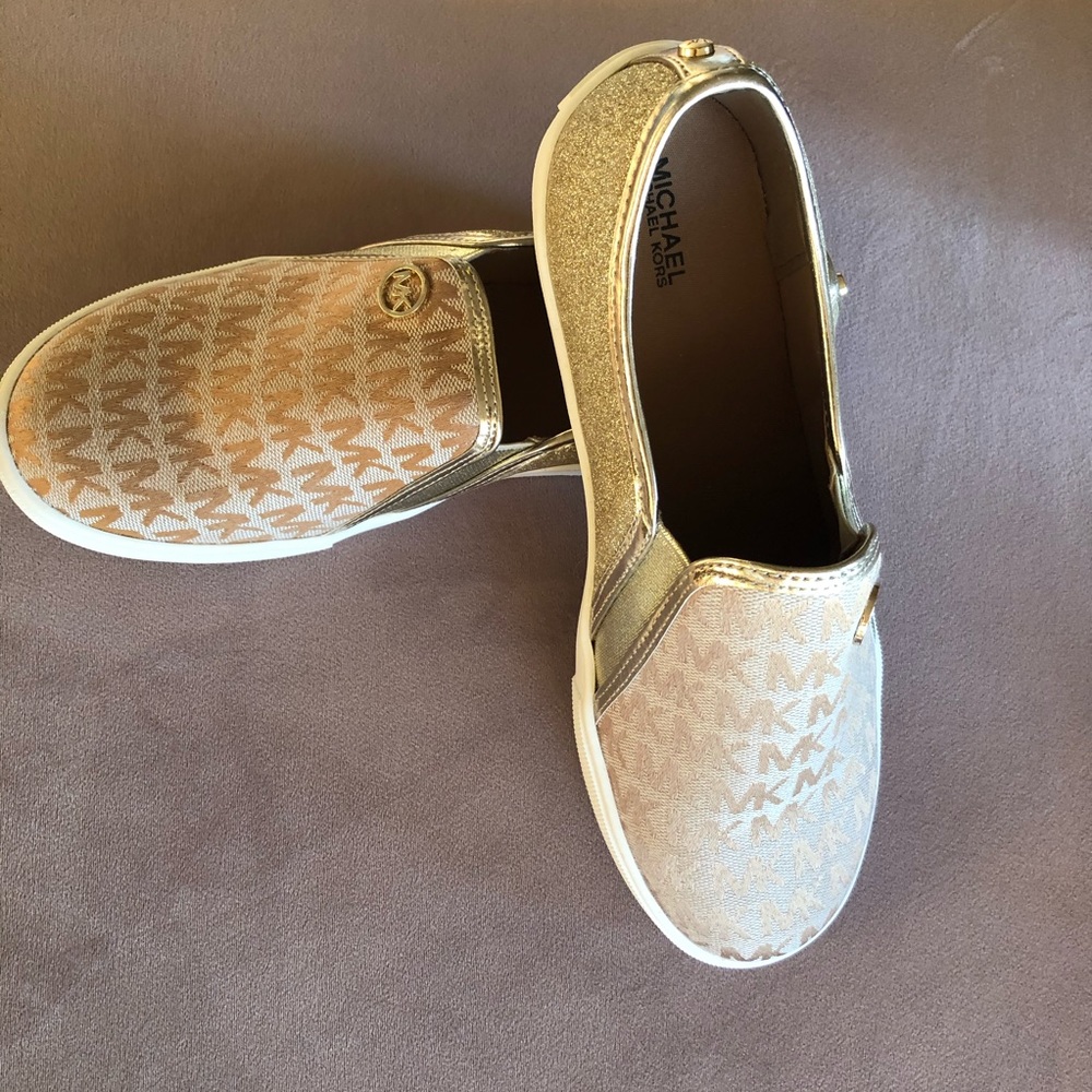 Michael Kors Shoes Size 7.5
